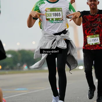 Runner Photo 7653992
