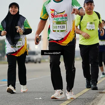 Runner Photo 7653999