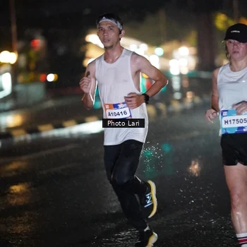 Runner Photo 7654007