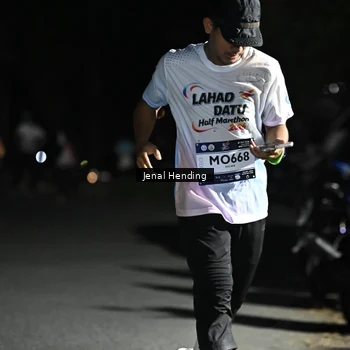 Runner Photo 7654010