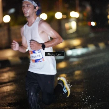 Runner Photo 7654011
