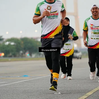 Runner Photo 7654019
