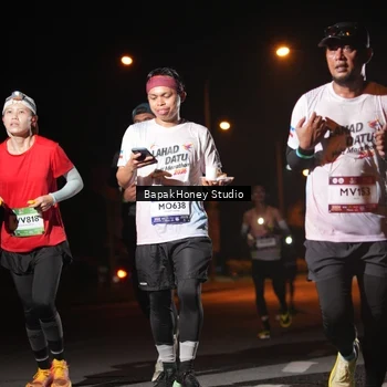 Runner Photo 7654027