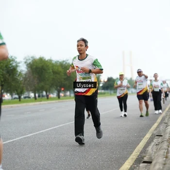 Runner Photo 7654034