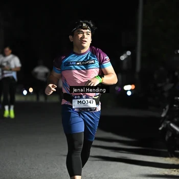 Runner Photo 7654047
