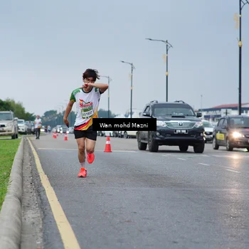 Runner Photo 7654049