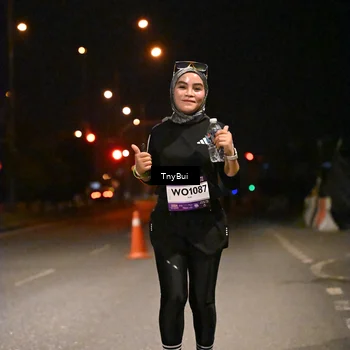 Runner Photo 7654071