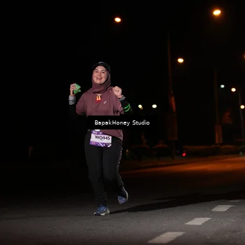 Runner Photo 7654073