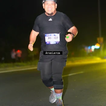 Runner Photo 7654076