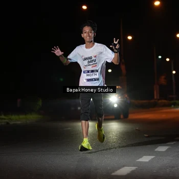 Runner Photo 7654085