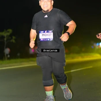 Runner Photo 7654089
