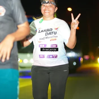 Runner Photo 7654093