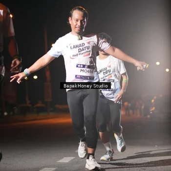 Runner Photo 7654095