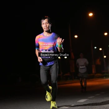 Runner Photo 7654108