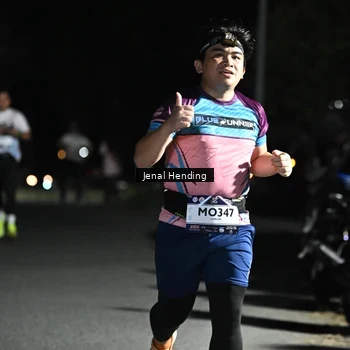 Runner Photo 7654121