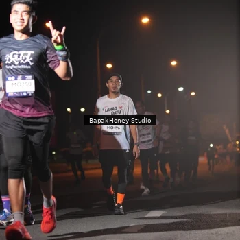 Runner Photo 7654124