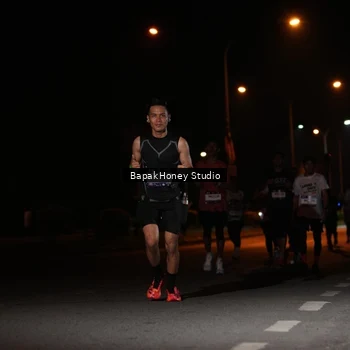 Runner Photo 7654128
