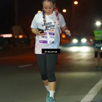 Runner Photo 7654137