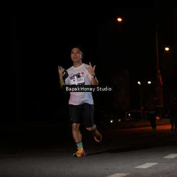 Runner Photo 7654143