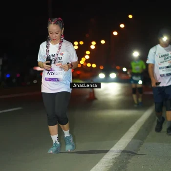 Runner Photo 7654153