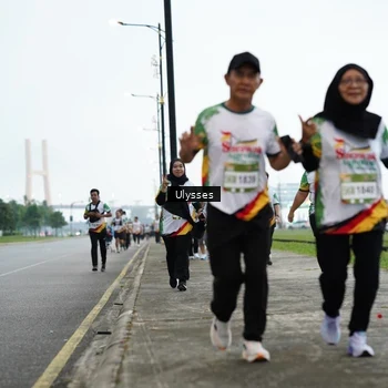 Runner Photo 7654156
