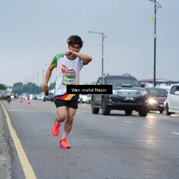 Runner Photo 7654158