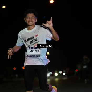 Runner Photo 7654166