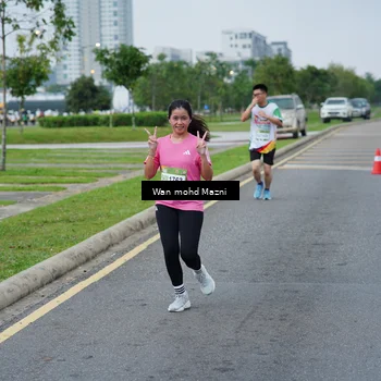 Runner Photo 7654179
