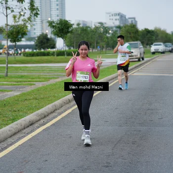 Runner Photo 7654183