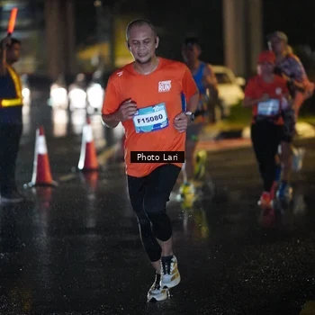 Runner Photo 7654193