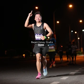 Runner Photo 7654200