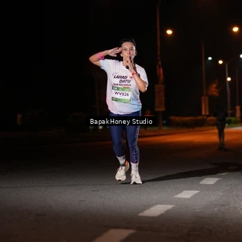 Runner Photo 7654212