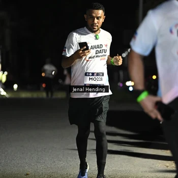 Runner Photo 7654214