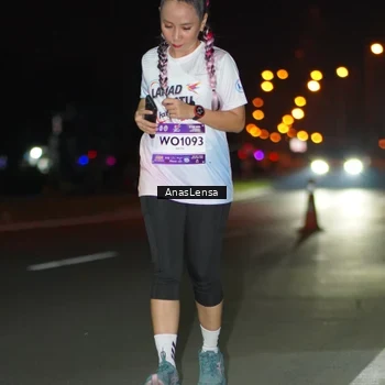 Runner Photo 7654218