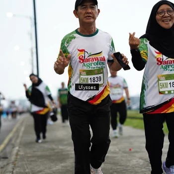 Runner Photo 7654231