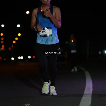 Runner Photo 7654235