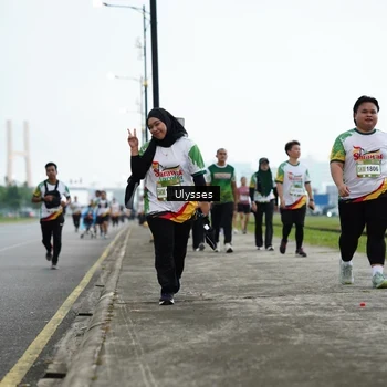 Runner Photo 7654238