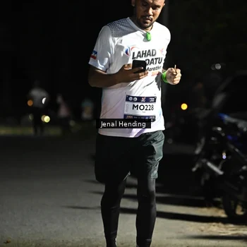 Runner Photo 7654243