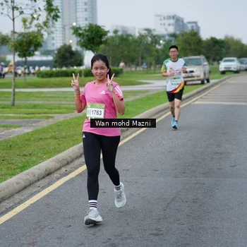 Runner Photo 7654252