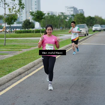 Runner Photo 7654254