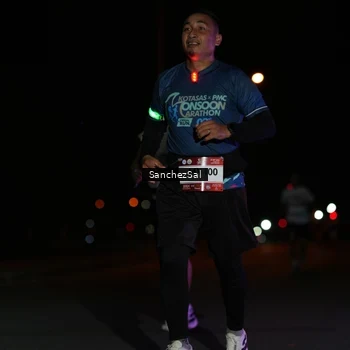 Runner Photo 7654259