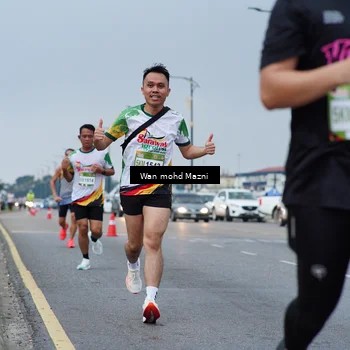 Runner Photo 7654283