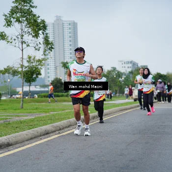 Runner Photo 7654323