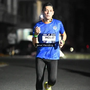 Runner Photo 7654324