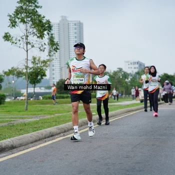 Runner Photo 7654326