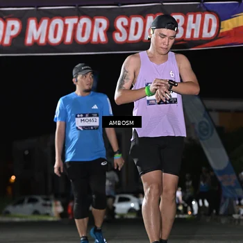 Runner Photo 7654338