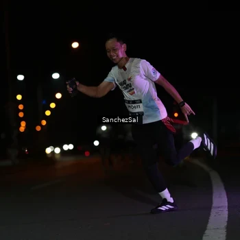 Runner Photo 7654351