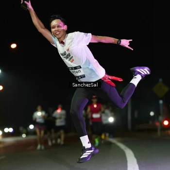 Runner Photo 7654352