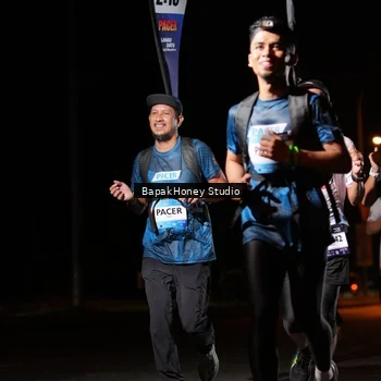 Runner Photo 7654374