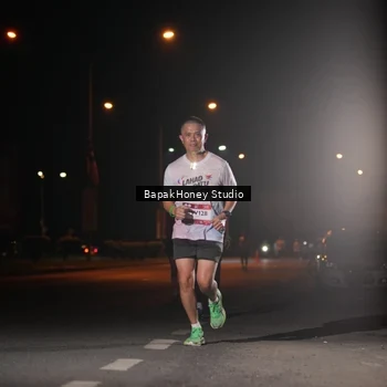 Runner Photo 7654383